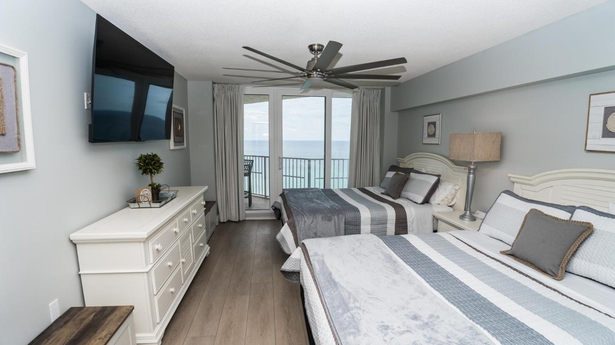Apartment New - 3br 3ba Corner Beachfront - 2024 Remodel - 3 Pools, Tiki Hut, Gym, Tennis Panama City Beach
